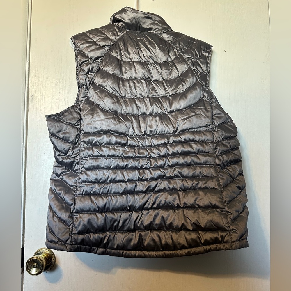 Bernardo Metallic Gray Puffer Vest Goose Down size XL